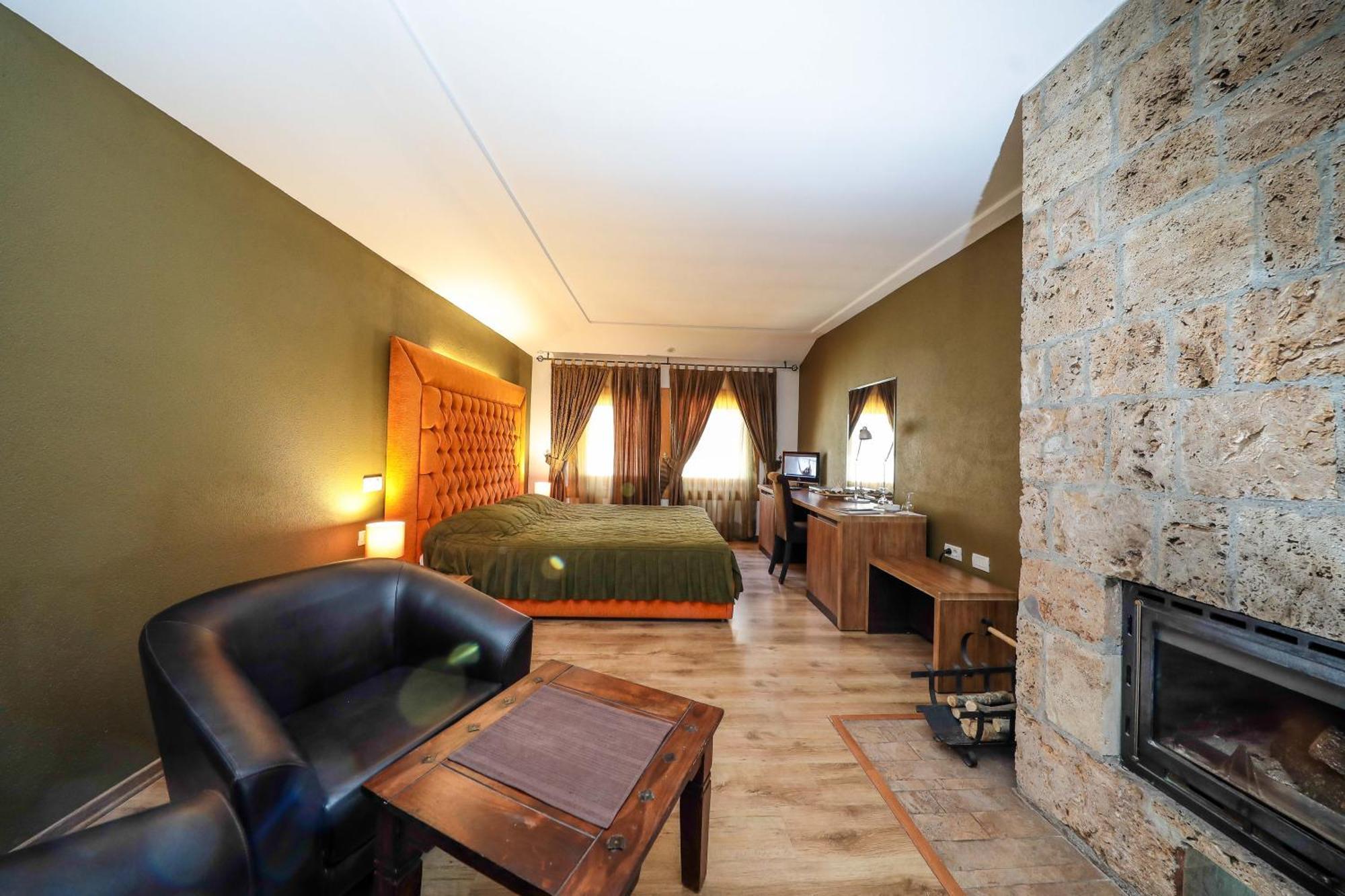 Hotel Carshia E Jupave Gjakova Dış mekan fotoğraf