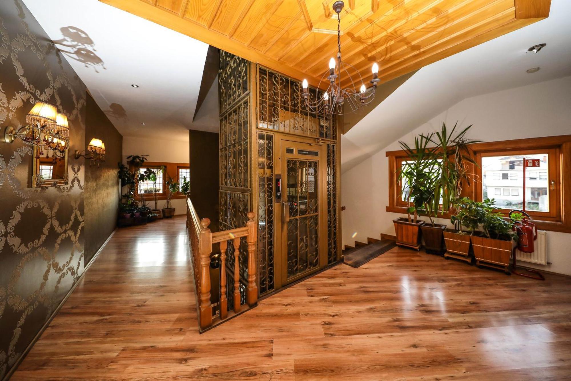 Hotel Carshia E Jupave Gjakova Dış mekan fotoğraf