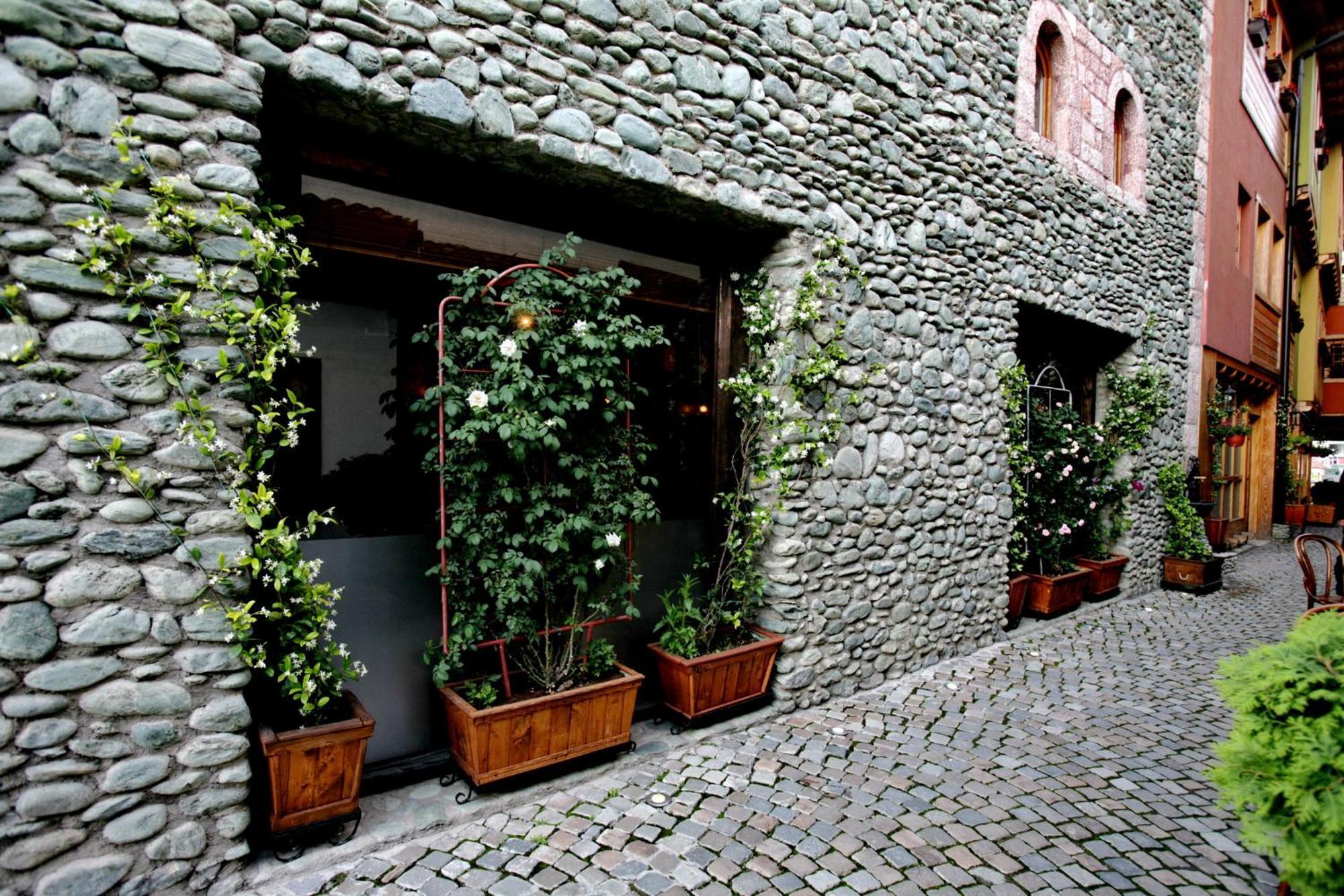 Hotel Carshia E Jupave Gjakova Dış mekan fotoğraf