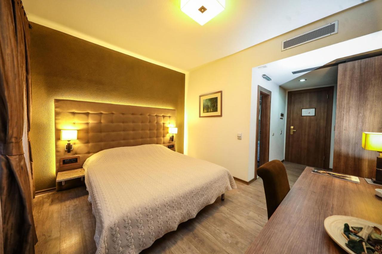 Hotel Carshia E Jupave Gjakova Dış mekan fotoğraf